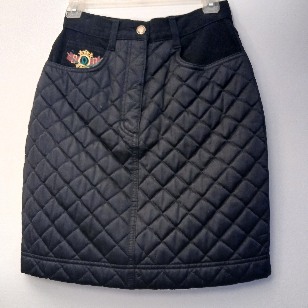 LAUREL Quilted Black Skirt.Size 36(S)